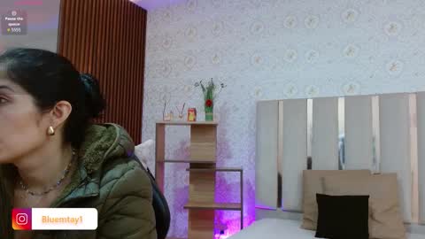 blue_tay1 online show from 11-06-25, 12:06