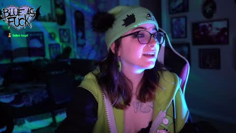 Blue online show from 12-29-24, 12:41