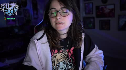 Blue online show from 01-07-25, 01:17