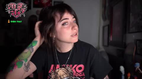 Blue online show from 10-21-25, 01:17