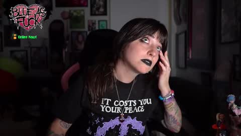 Blue online show from 11-23-25, 01:49