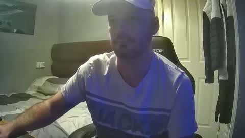 bluebirdflame1 online show from 01-07-26, 12:13