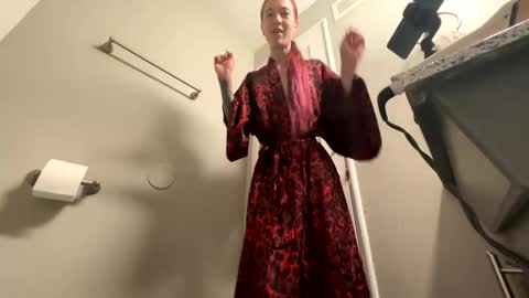 Snapshot of bluebloodednorsewitch chatting on 12-30-24, 04:08 bluebloodednorsewitch online show from 12-30-24, 04:08