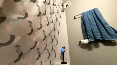 Snapshot of bluebloodednorsewitch chatting on 01-27-25, 04:11 bluebloodednorsewitch online show from 01-27-25, 04:11