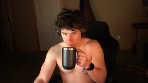 Snapshot of bluecoffee chatting on 03-01-26, 02:02 bluecoffee online show from 03-01-26, 02:02