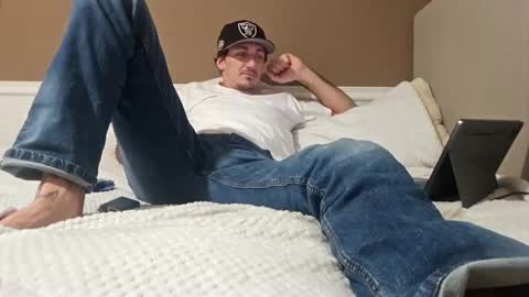 Snapshot of bluecollarfck chatting on 12-05-24, 02:53 Dominick Wyte online show from 12-05-24, 02:53