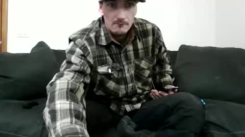 Snapshot of bluecollarfck chatting on 12-16-25, 12:48 Dominick Wyte online show from 12-16-25, 12:48