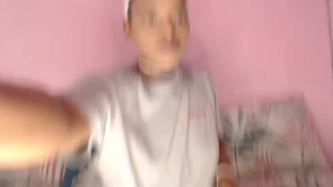 Tee online show from 10-22-25, 10:04