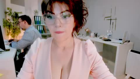 Snapshot of bluediamondsdreams chatting on 04-30-26, 10:32 bluediamondsdreams online show from 04-30-26, 10:32