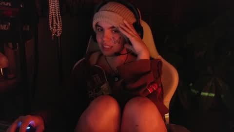 Blue online show from 01-14-25, 04:25