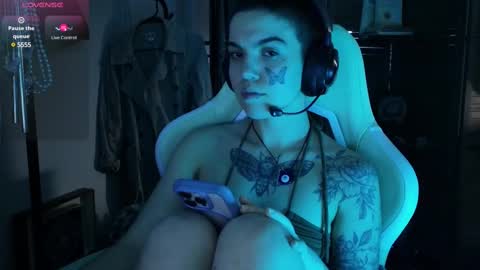 Blue online show from 03-07-25, 10:56