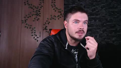 Snapshot of blueeyeboy0 chatting on 04-22-26, 07:33 blueeyeboy0 online show from 04-22-26, 07:33