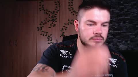 Snapshot of blueeyeboy0 chatting on 05-22-26, 10:21 blueeyeboy0 online show from 05-22-26, 10:21