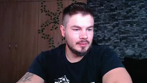 Snapshot of blueeyeboy0 chatting on 05-25-26, 08:53 blueeyeboy0 online show from 05-25-26, 08:53