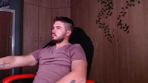 blueeyeboy0 online show from 06-18-26, 07:52