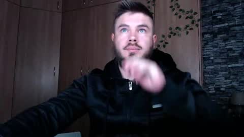 blueeyeboy0 online show from 08-04-26, 08:17