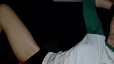 Snapshot of blueeyedlie chatting on 01-26-25, 06:28 Blueeyedlie online show from 01-26-25, 06:28