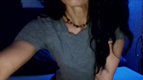 Snapshot of blueeyedlie chatting on 03-12-25, 01:40 Blueeyedlie online show from 03-12-25, 01:40