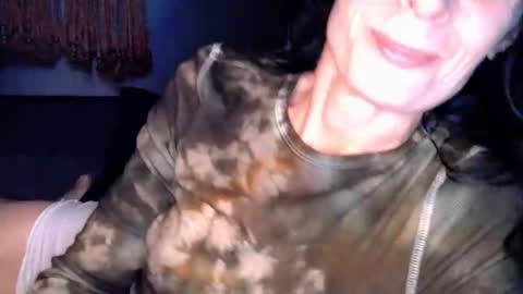 Snapshot of blueeyedlie chatting on 11-13-25, 05:39 Blueeyedlie online show from 11-13-25, 05:39