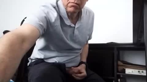 Snapshot of blueeyesteele chatting on 02-10-26, 03:27 blueeyesteele online show from 02-10-26, 03:27