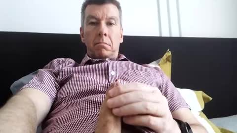 Snapshot of blueeyesteele chatting on 07-01-26, 01:02 blueeyesteele online show from 07-01-26, 01:02