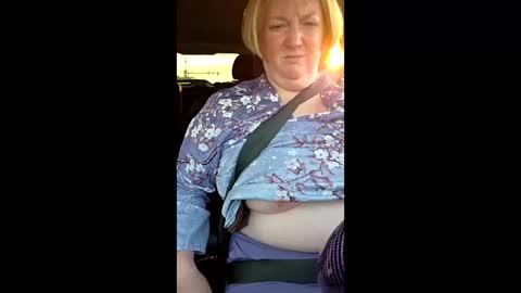 BlueEyezDiamond online show from 02-17-26, 10:49