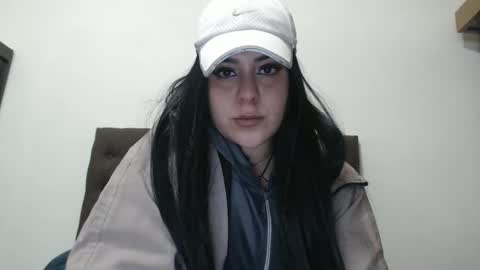 Snapshot of bluegoddessstoned chatting on 09-14-25, 11:37 bluegoddessstoned online show from 09-14-25, 11:37