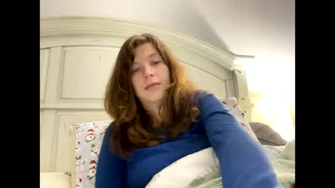 Snapshot of blueroses0827 chatting on 03-09-26, 07:56 blueroses0827 online show from 03-09-26, 07:56