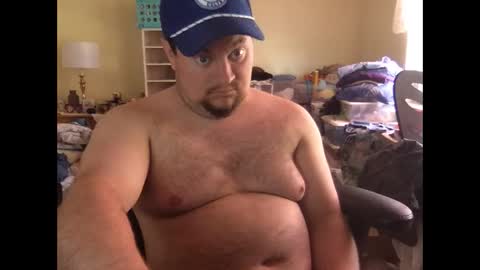 Snapshot of bluetam1999 chatting on 10-31-25, 03:02 bluetam1999 online show from 10-31-25, 03:02