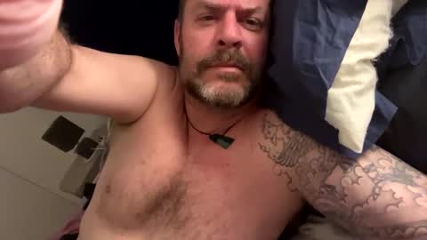 Snapshot of blueylouie8383 chatting on 12-28-24, 05:23 Blueyloey online show from 12-28-24, 05:23