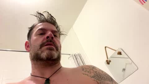 Snapshot of blueylouie8383 chatting on 01-08-25, 03:29 Blueyloey online show from 01-08-25, 03:29