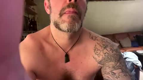 Snapshot of blueylouie8383 chatting on 01-18-26, 11:52 Blueyloey online show from 01-18-26, 11:52