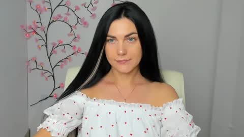 Snapshot of blum_kelly chatting on 06-18-26, 08:14 Kelly online show from 06-18-26, 08:14