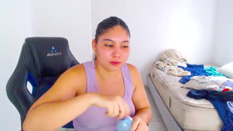  Hey guysI am BrendaWelcome my room online show from 10-19-25, 09:37