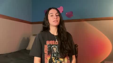 Snapshot of bluntbabe chatting on 02-13-25, 03:29 Sasha online show from 02-13-25, 03:29