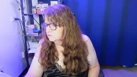 Snapshot of blusau chatting on 07-09-26, 12:26 blusau online show from 07-09-26, 12:26