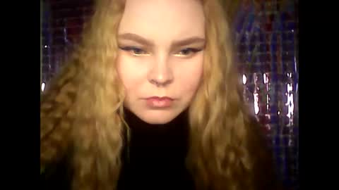 blushing_star online show from 02-21-25, 08:18