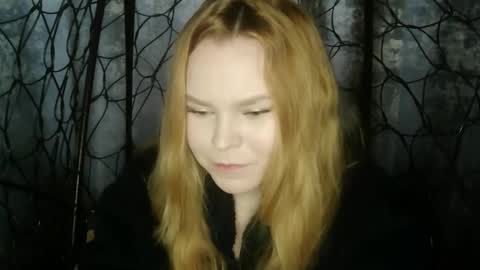 blushing_star online show from 10-12-25, 06:12