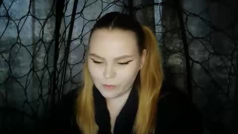 blushing_star online show from 11-29-25, 09:12