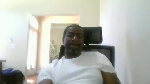 Snapshot of bluuthunder1914 chatting on 02-16-26, 05:42 bluuthunder1914 online show from 02-16-26, 05:42