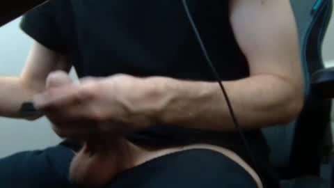 Snapshot of blzd5 chatting on 11-29-25, 06:33 blzd5 online show from 11-29-25, 06:33