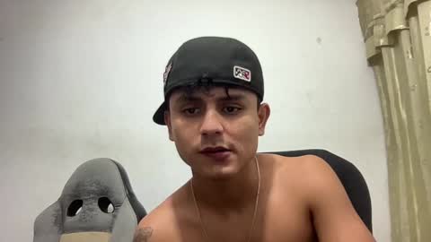 Snapshot of bob_pettersonn chatting on 12-22-24, 11:41 Bob  INDEPENDENT MODEL online show from 12-22-24, 11:41