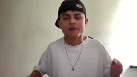 Snapshot of bob_pettersonn chatting on 12-27-24, 08:18 Bob  INDEPENDENT MODEL online show from 12-27-24, 08:18
