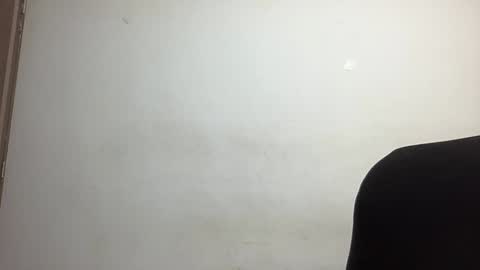 Snapshot of bob_pettersonn chatting on 12-29-24, 01:02 Bob  INDEPENDENT MODEL online show from 12-29-24, 01:02