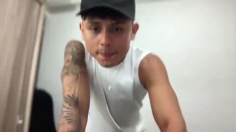 Snapshot of bob_pettersonn chatting on 02-24-25, 09:52 Bob  INDEPENDENT MODEL online show from 02-24-25, 09:52