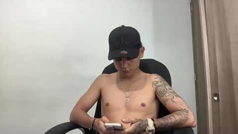 Snapshot of bob_pettersonn chatting on 03-04-25, 01:34 Bob  INDEPENDENT MODEL online show from 03-04-25, 01:34