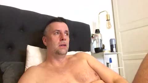 Snapshot of bobberman78 chatting on 02-23-26, 04:48 Dan online show from 02-23-26, 04:48