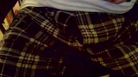 Snapshot of bobbie420_ chatting on 01-11-25, 02:52 bobbie420_ online show from 01-11-25, 02:52