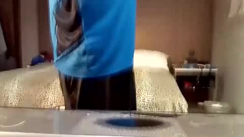 Snapshot of bobbiebone chatting on 09-09-25, 10:53 bobbiebone and company online show from 09-09-25, 10:53