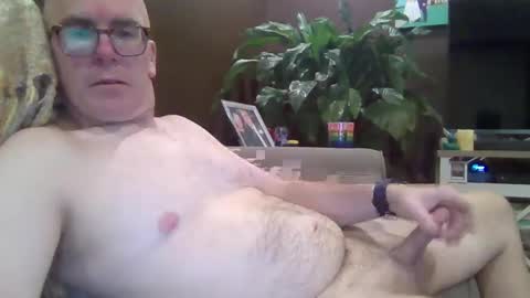 bobblehead31382 online show from 12-03-25, 12:07